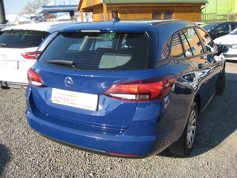 Opel Astra 1.6 CDTi ENJOY + ALU DPH ČR!!! - fotka 11 z 35