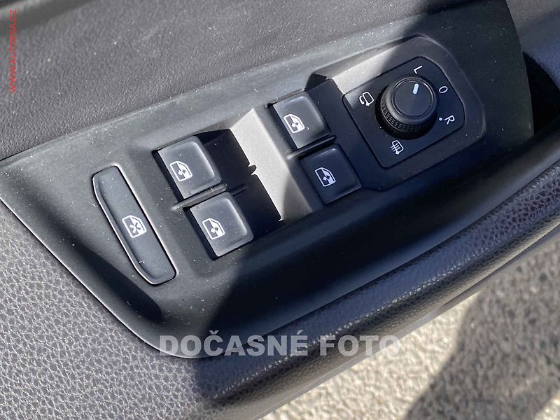 Volkswagen Arteon (2020) 2.0TSi, R-Line, DSG - fotka 11 z 20