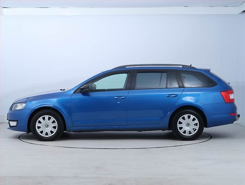 Škoda Octavia (2014) Ambition 1.6 TDI, Navi - fotka 3 z 18