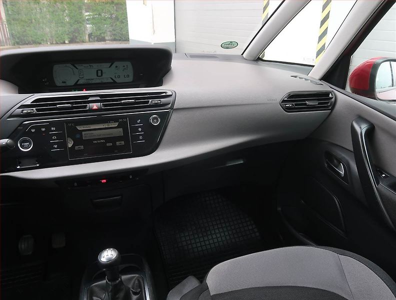Citroën C4 Picasso (2016) 1.6 BlueHDi, Tempomat - fotka 8 z 21