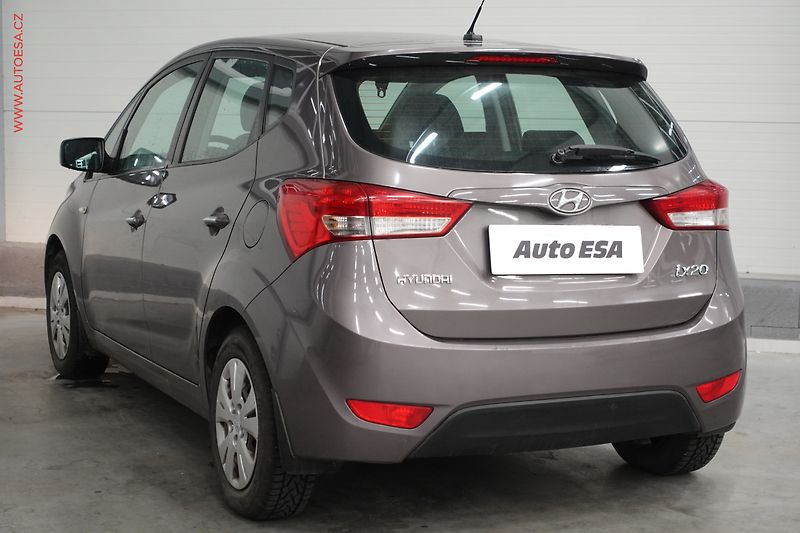 Hyundai ix20 (2011) 1.4 i, 1.maj,ČR, AC - fotka 6 z 21