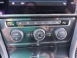 Volkswagen Golf 1,0 TSI,ČR,1MAJ,RADAR,LED,DPH - náhled 33