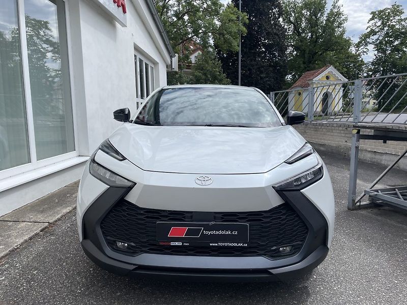 Toyota C-HR 2.0L PHEV, (2x4), Style - fotka 2 z 19