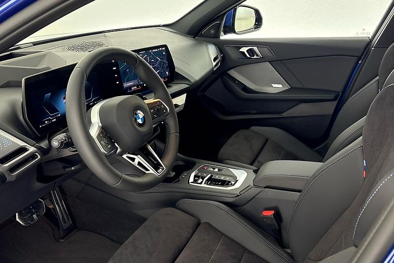 BMW Řada 1 120d - fotka 6 z 17