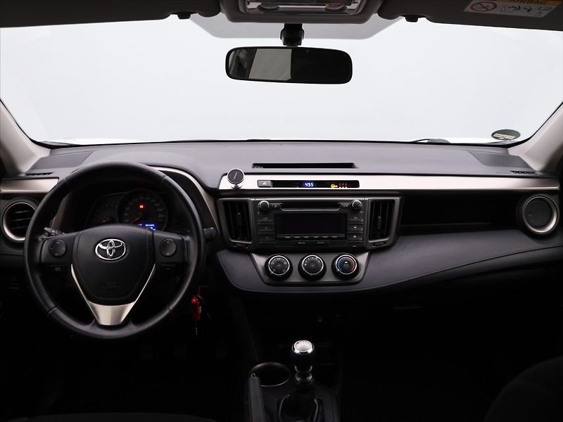 Toyota RAV4 2,0 VVT-i 4x4 Comfort - fotka 19 z 26