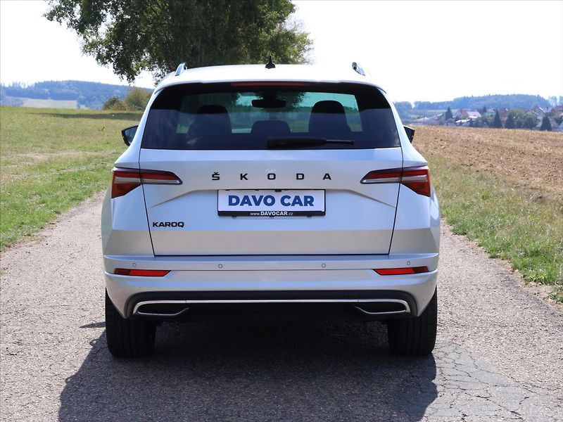 Škoda Karoq 1,5 TSI 110kW DSG Sportline - fotka 6 z 28