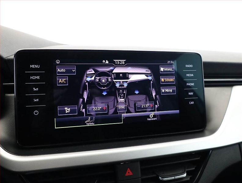 Škoda Scala (2021) Style 1.6 TDI, Automat, Navi - fotka 15 z 21