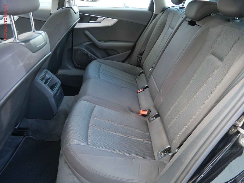 Audi A4 (2016) 2.0 TDi, AC, bixen, park - fotka 10 z 22