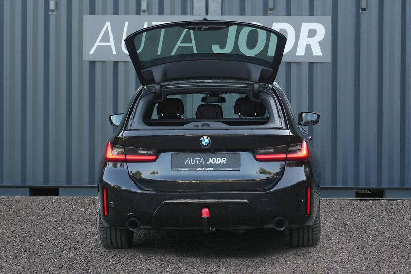 BMW Řada 3 330d xDrive, Tažné, Kamera - fotka 7 z 37