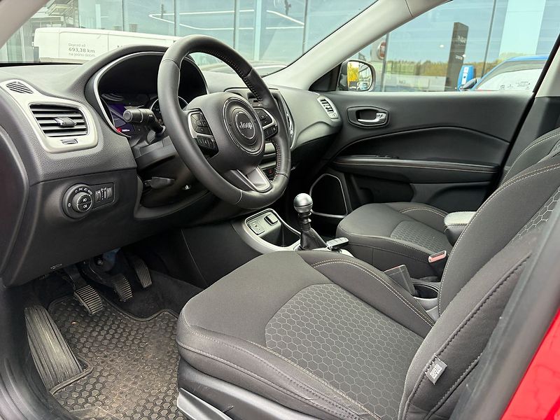Jeep Compass - fotka 5 z 9