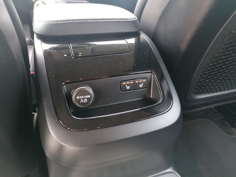 Volvo V60 (2020) 2.0 T6 AWD PHEV INSCRIPTION - fotka 20 z 42