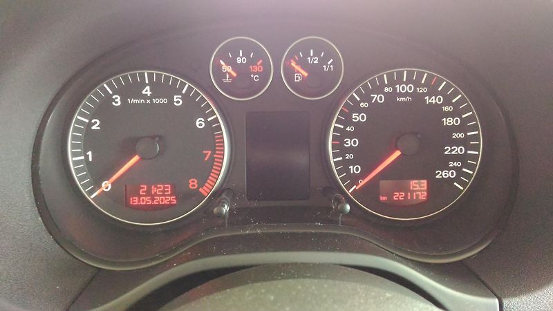 Audi A3 (2006) 2,0FSI,110KW,ALU,AUT.KLIMA - fotka 21 z 27
