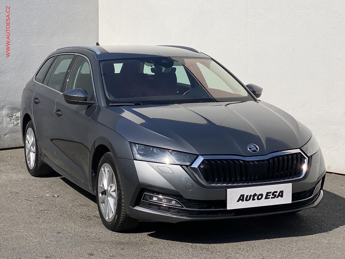 Škoda Octavia 2.0 TDi, ČR, Style, DSG, LED
