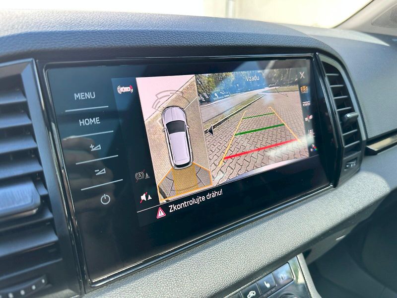 Škoda Karoq (2025) 1.5 TSI 110kW Sportline DSG - fotka 16 z 27