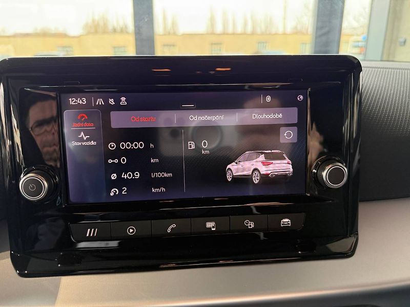 Seat Arona (2024) 1.0 TSI 81kW FR DSG - fotka 13 z 21