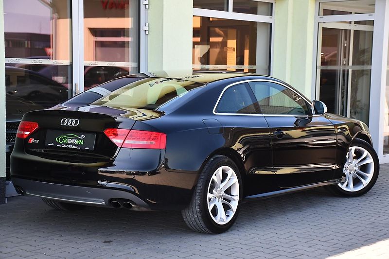 Audi S5 4.2FSI V8 MANUÁL QUATTRO - fotka 4 z 29