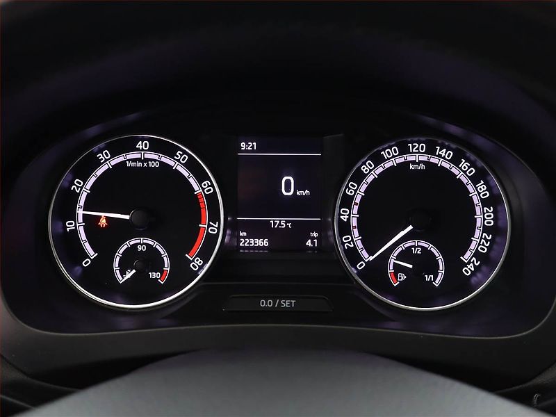 Škoda Rapid (2019) Ambition 1.0 TSI, Serv.kniha - fotka 8 z 14