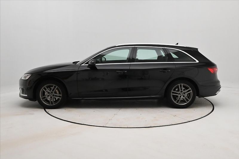 Audi A4 2,0 40TDI 150 kW S-Tronic Záru - fotka 8 z 34