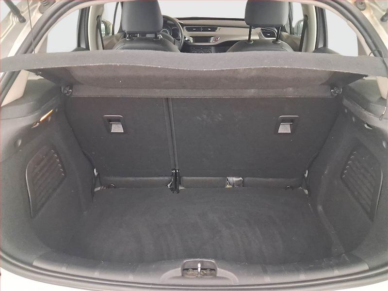 Citroën C3 (2013) Exclusive 1.0 VTi, Tempomat - fotka 13 z 15