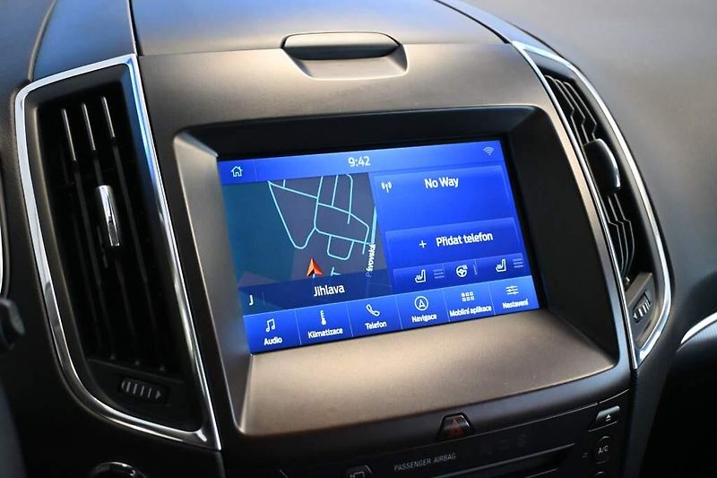 Ford S-MAX (2020) 2.0 LED SONY ACC 7 Míst Tažné - fotka 17 z 39