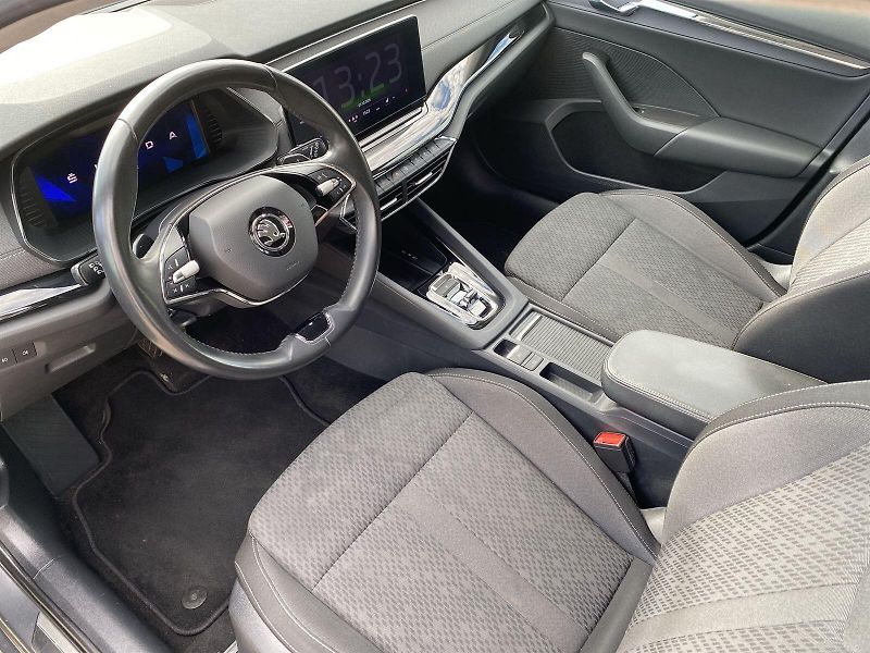 Škoda Octavia (2023) Combi 2.0 TDI DSG Style + - fotka 6 z 32