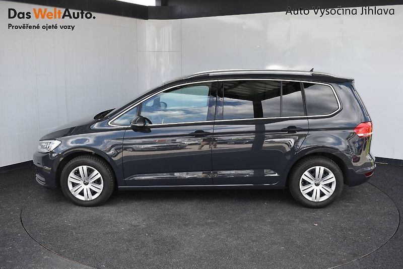 Volkswagen Touran (2023) 1.5TSI 110kW,LED,Manuál - fotka 3 z 22