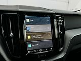Volvo XC60 PLUS DARK B4 AWD 145kW - náhled 20