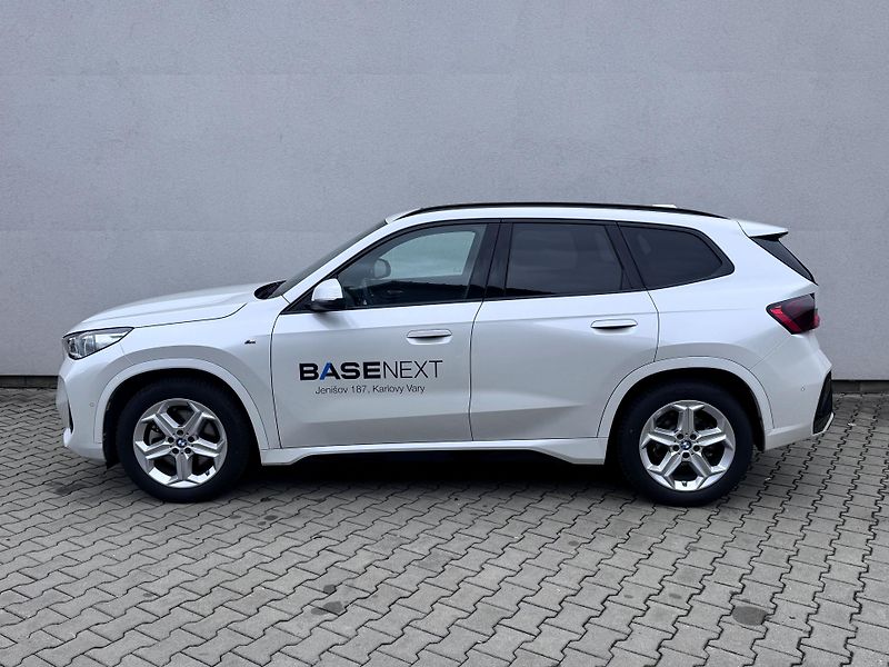 BMW X1 sDrive20i M-sport - fotka 3 z 20