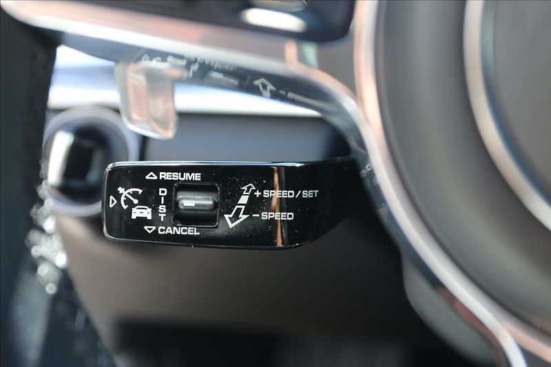 Porsche Panamera 2,9 343KW, DPH, ČR,4 E-HYBRID - fotka 27 z 77