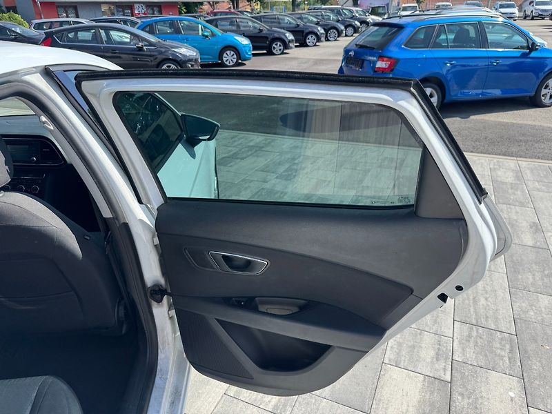 Seat Leon (2013) 1.4 TSI 90kW - fotka 24 z 44