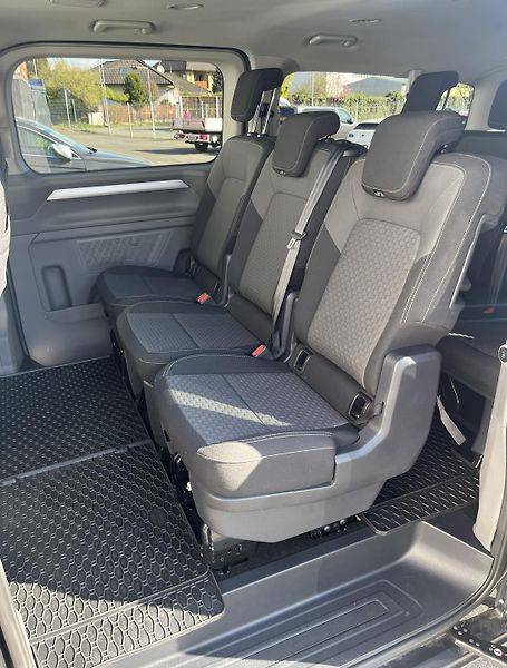 Volkswagen Caravelle (2025) 2,0 TDI 110kW 8AUT DR Life  - fotka 15 z 16