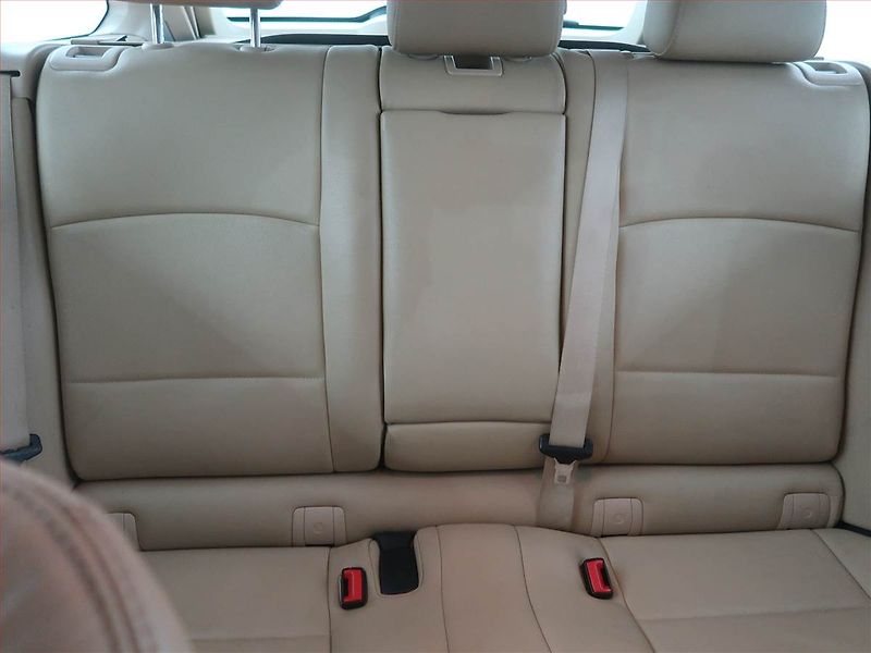 BMW Řada 5 (2011) 530d, Automat, Navi, Tempomat - fotka 10 z 22