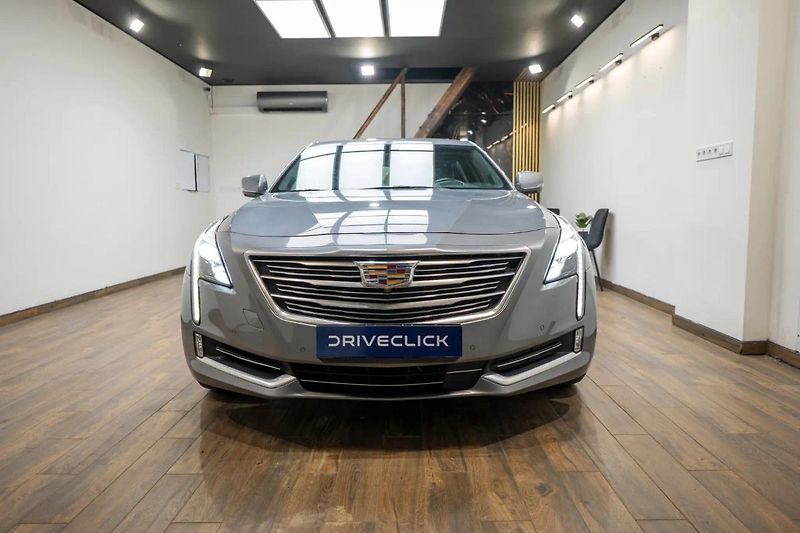 Cadillac CT6 3.0 TT 307 kW 4x4 - fotka 2 z 31