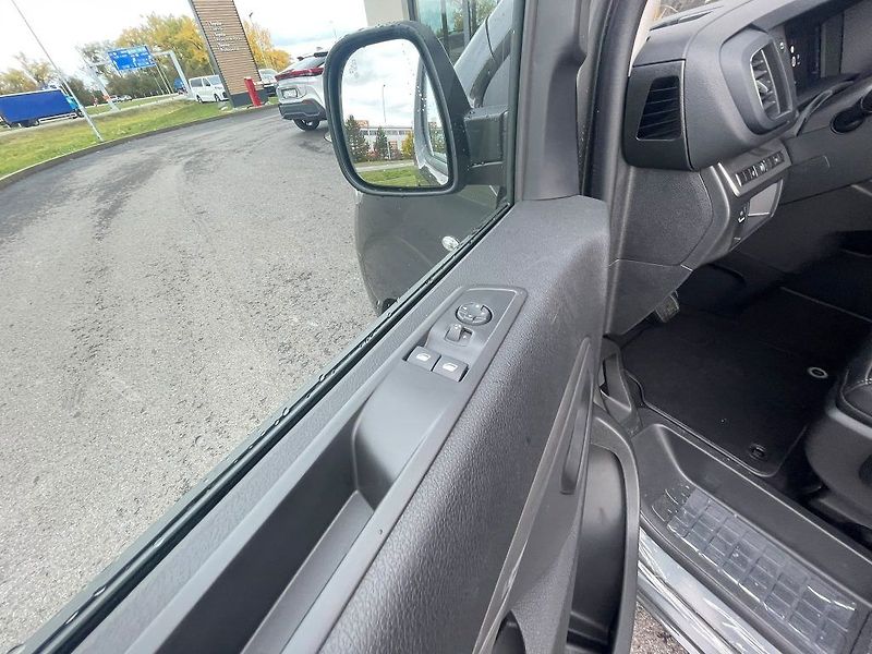 Toyota ProAce Verso 2.2D L2 180k AT VIP Skyview - fotka 13 z 30