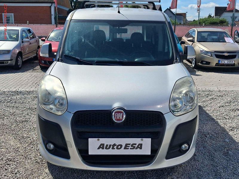 Fiat Dobló (2012) 1.3JTD, 2.maj,ČR - fotka 2 z 17