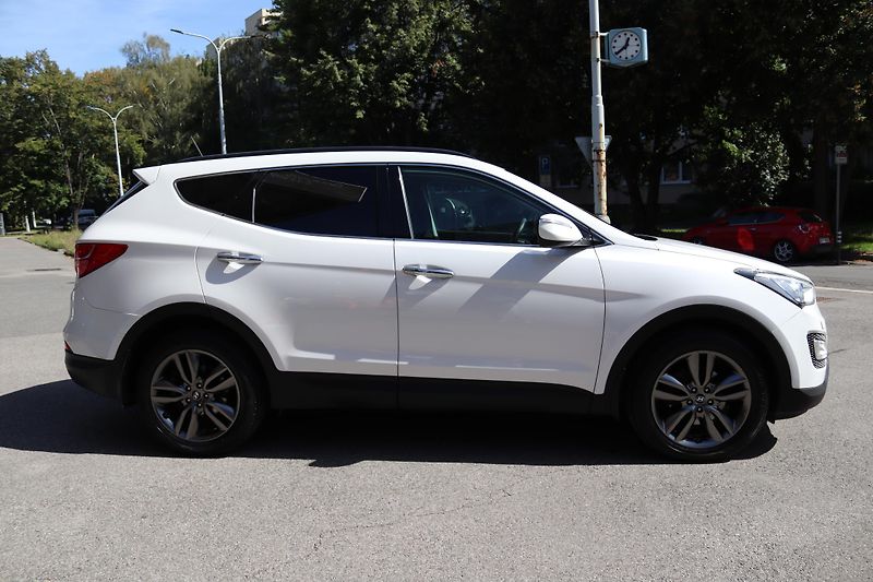 Hyundai Santa Fe Santa Fe 2.2 CRDi 4x4 ČR 1.MAJ - fotka 11 z 59