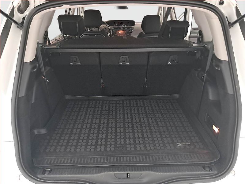 Citroën C4 Picasso (2017) 1.6 BlueHDi, 7 míst, Navi - fotka 14 z 23