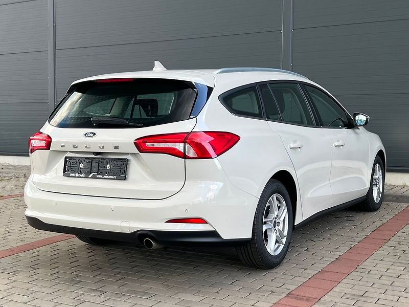 Ford Focus (2021) 1.5TDCi TITANIUM  88kW - fotka 6 z 49