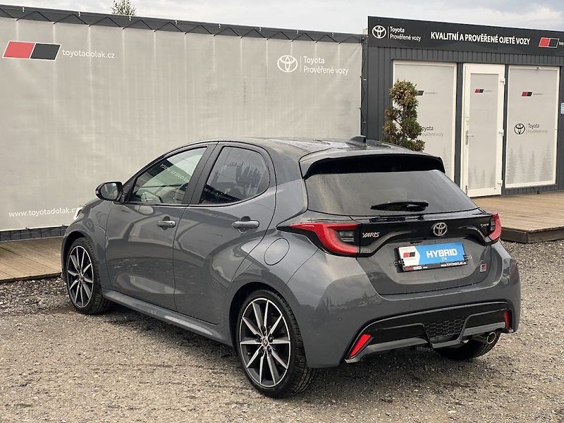Toyota Yaris 1.5HEV 130, ČR, GR Sport, DPH - fotka 5 z 18