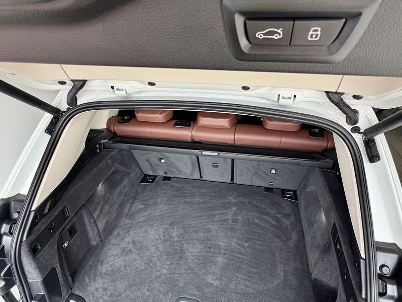 BMW X5 (2025) VZDUCH 2VR SoftClose Tažné HUD - fotka 45 z 51