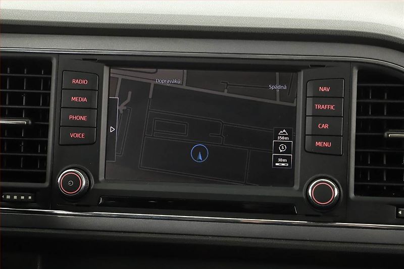 Seat Leon (2015) 1.4 TSI, Automat, Serv.kniha - fotka 12 z 17