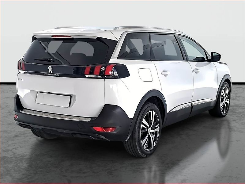 Peugeot 5008 (2018) 1.6 BlueHDi, Automat, 7 míst - fotka 5 z 20