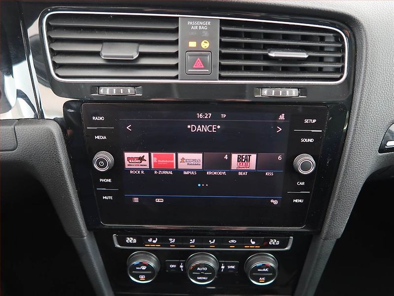 Volkswagen Golf (2017) Highline 2.0 TDI, Automat - fotka 12 z 18
