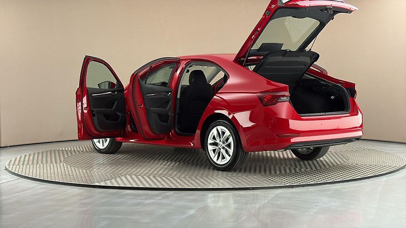 Škoda Octavia 2.0 TDI Style - fotka 7 z 27