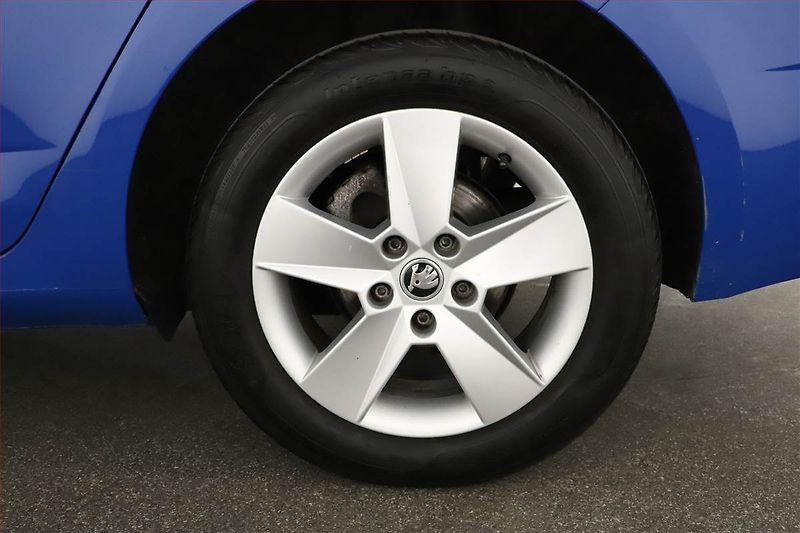 Škoda Octavia (2018) 1.6 TDI, Tempomat - fotka 12 z 12