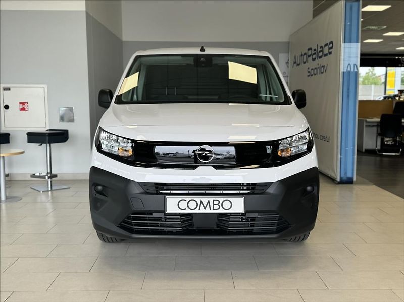 Opel Combo (2024) 1.2 Van L1H1 1.2 TURBO 81kW MT - fotka 2 z 6