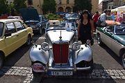 Ze startu XIV. Slánského okruhu - průjezd Londou.