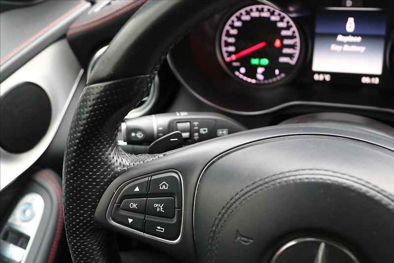 Mercedes-Benz GLC 3,0 43 AMG, Automat, Tažné - fotka 30 z 61