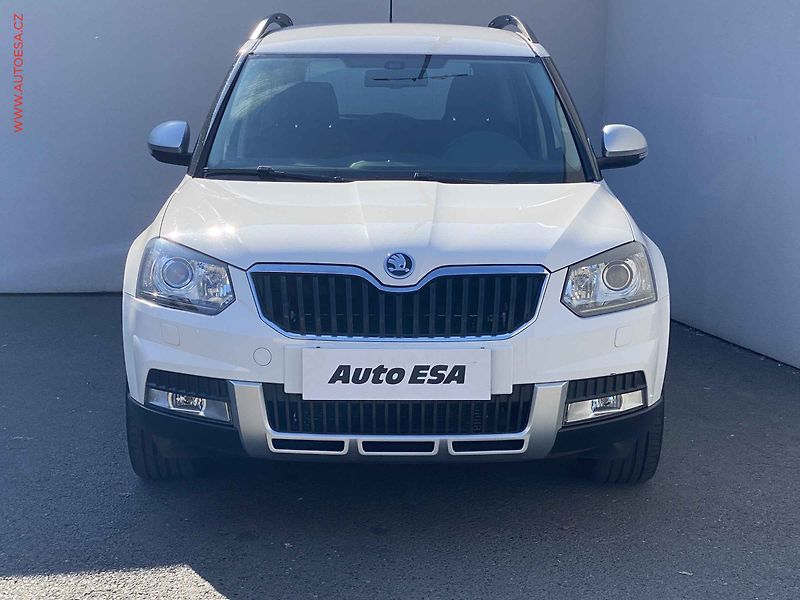 Škoda Yeti (2014) 2.0 TDi 4x4, DSG, xenon - fotka 2 z 17