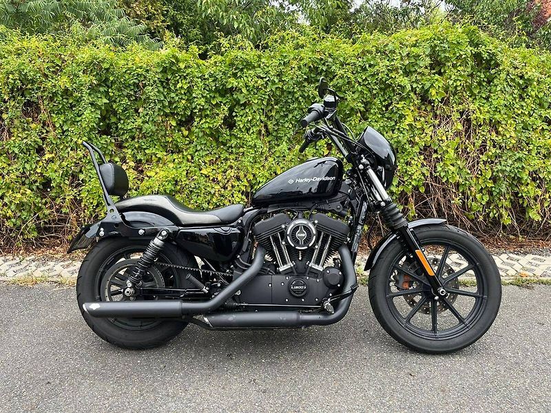 Harley-Davidson XL 1200NS Iron (2020) - fotka 2 z 14